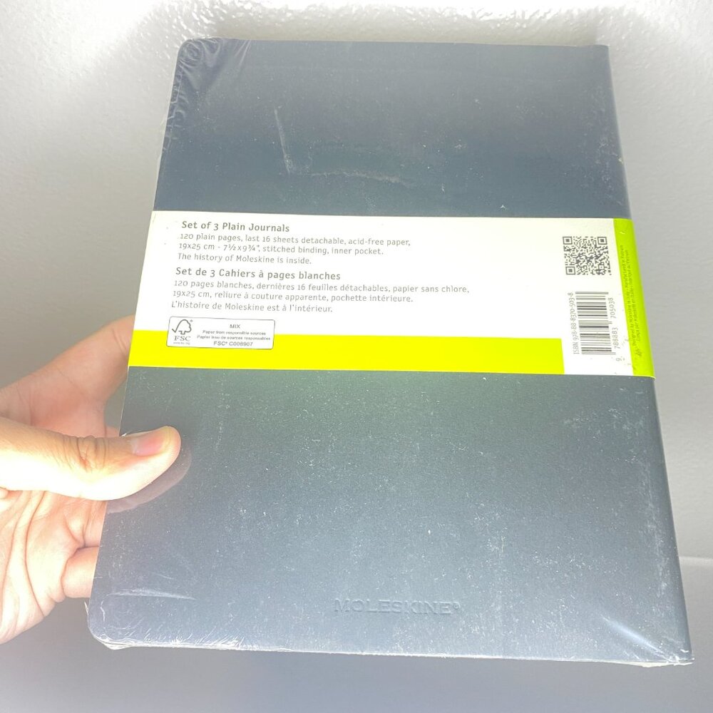 Cahiers Moleskine Set of 3 Plain Journals 120 Pages 7.5" x 9.75" Black Notebook - Picture 2 of 8